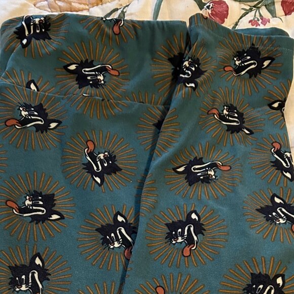 Sylvester the Cat Print LuLaRoe Leggings Tall & Curvy (TC) Fits Pants Size 12-18 - Picture 4 of 4